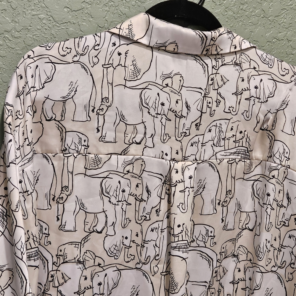 Womens Zara Graphic Relaxed Blouse with Elephants Size Large - Picture 11 of 12